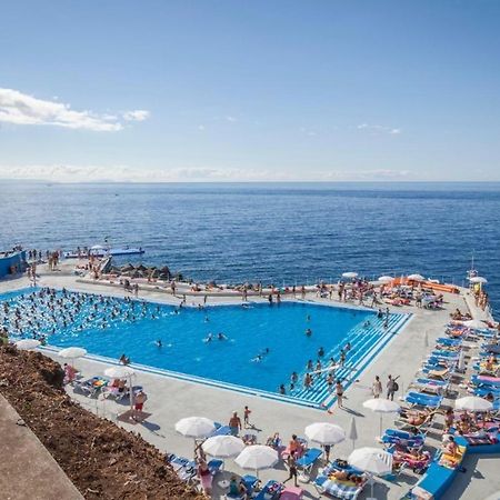 Blue Sky Apartment With Pool By Hr Madeira Фуншал Екстер'єр фото